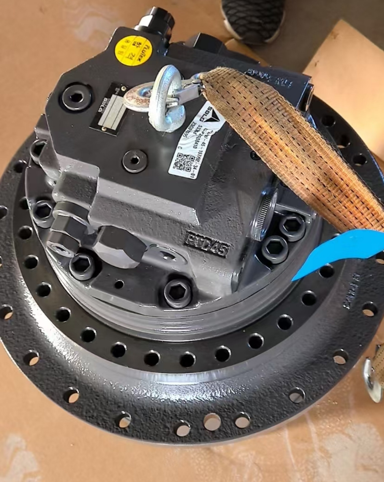ec210d-travel-motor