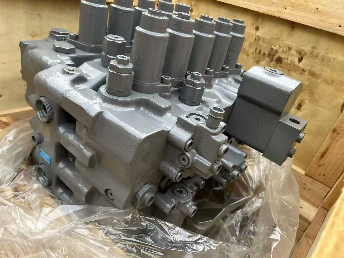 xcmg-xe700-main-control-valve